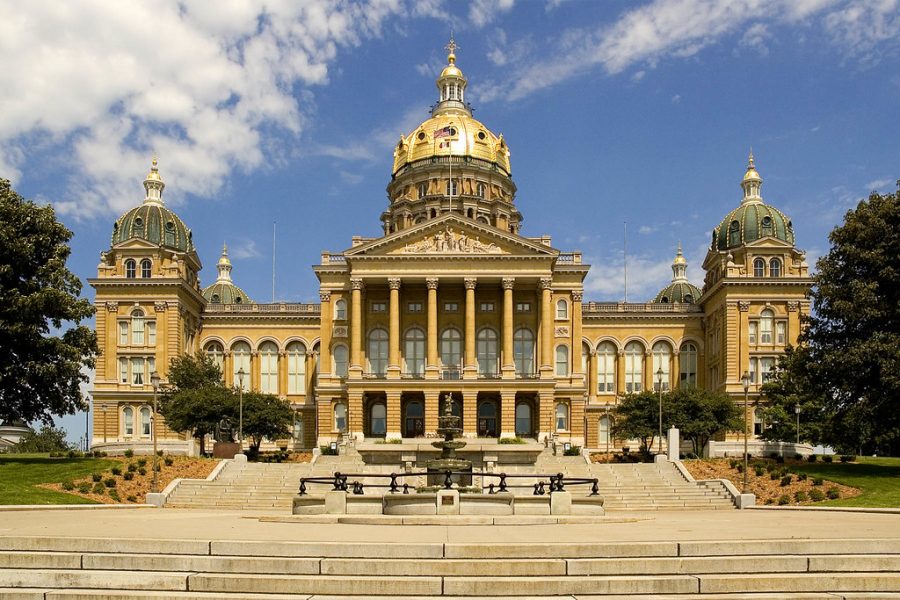 The 2019 caucus that Blake student will attend is in Iowa. Pictured above is the Capital building in Iowa. 