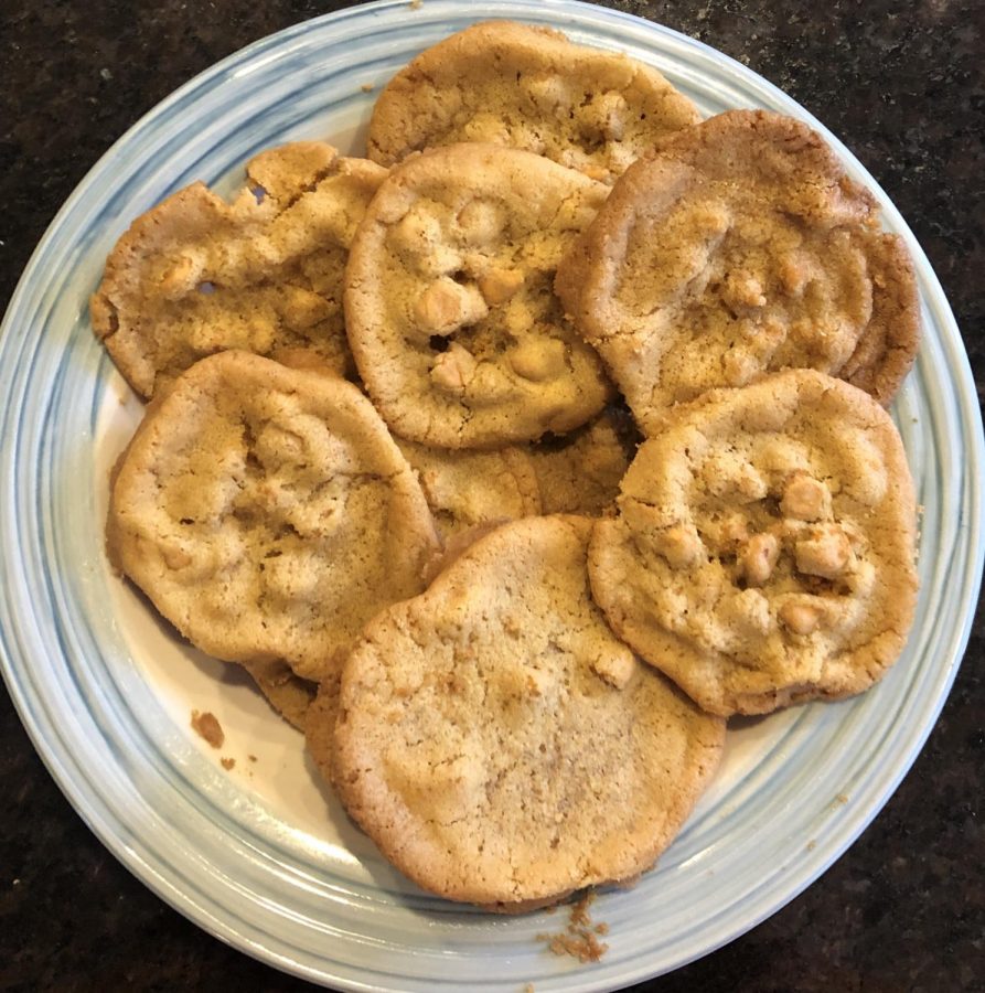 The cookies after they had cooled