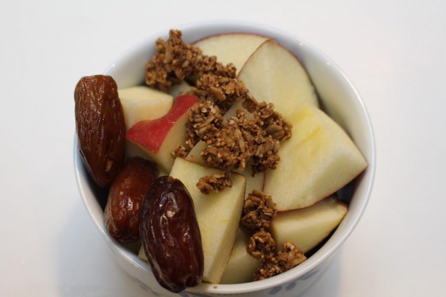 Apples and Granola Fall Breakfast.