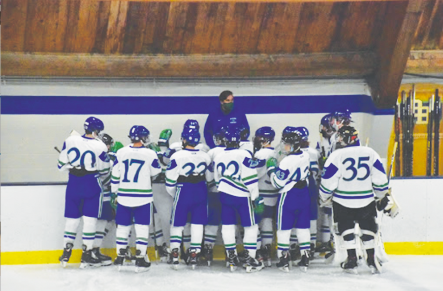 Dressen addresses the team before the start of the game.