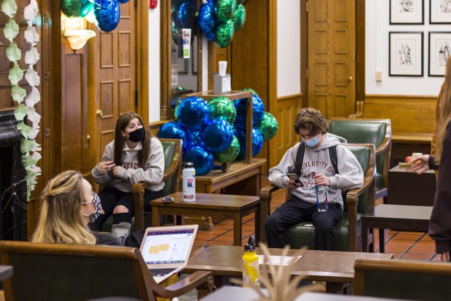 Zoe Feldshon ‘21, Jack Crow ‘21, and Amanda Ward ‘21 sit in the senior lounge during block 3.